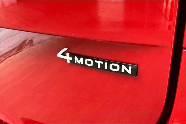 2025 Volkswagen ID. Buzz Pro S Plus with 4MOTION
