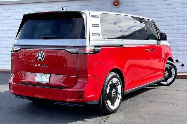 2025 Volkswagen ID. Buzz Pro S Plus with 4MOTION