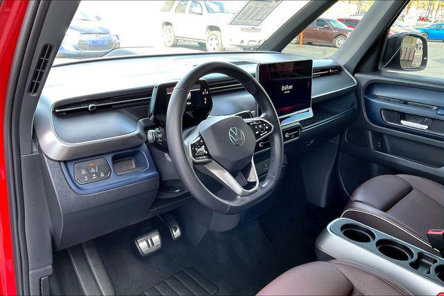 2025 Volkswagen ID. Buzz Pro S Plus with 4MOTION