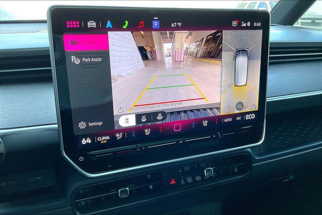 2025 Volkswagen ID. Buzz Pro S Plus with 4MOTION