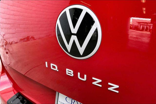 2025 Volkswagen ID. Buzz Pro S Plus with 4MOTION