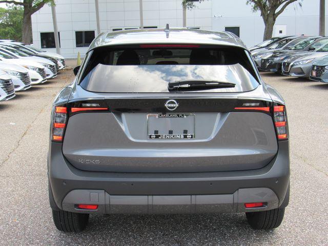 2025 Nissan Kicks SV FWD