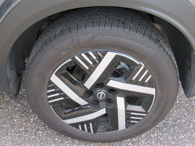 2025 Nissan Kicks SV FWD