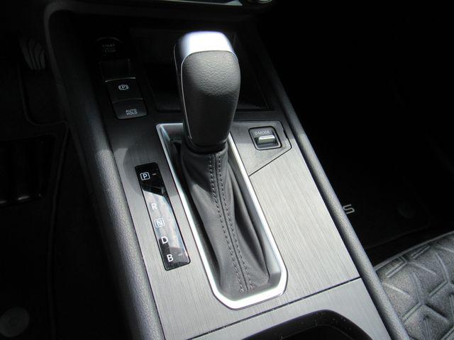 2025 Nissan Kicks SV FWD
