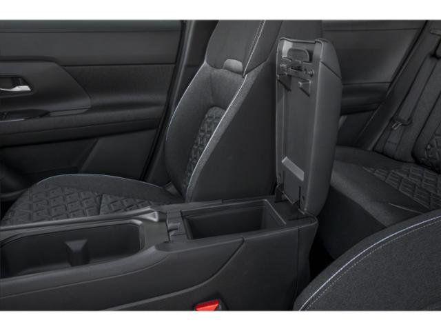 2025 Nissan Kicks SV FWD
