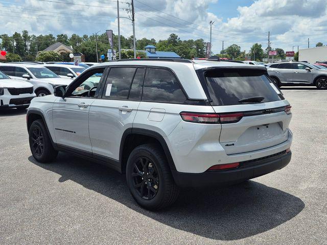 Used 2025 Jeep Grand Cherokee Altitude 4x4 For Sale in Florence, SC