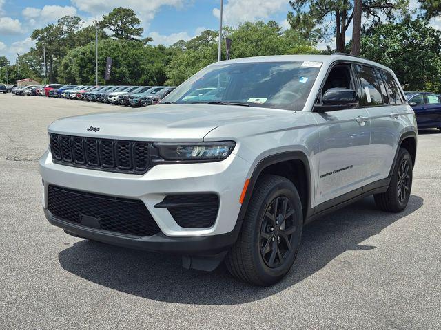 Used 2025 Jeep Grand Cherokee Altitude 4x4 For Sale in Florence, SC