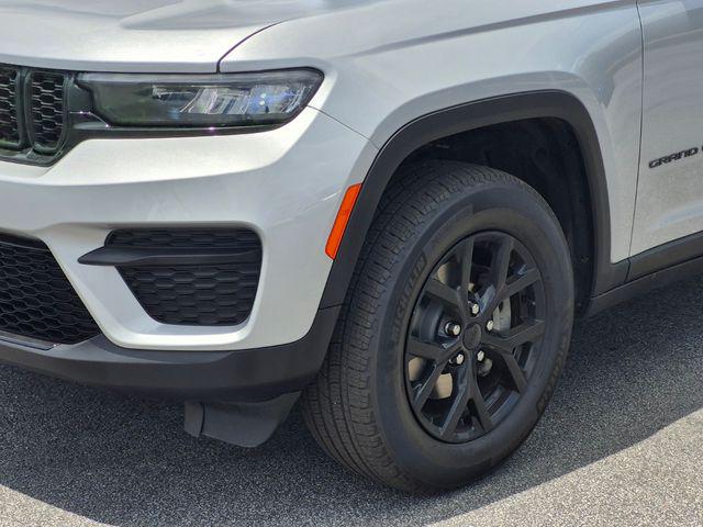 Used 2025 Jeep Grand Cherokee Altitude 4x4 For Sale in Florence, SC