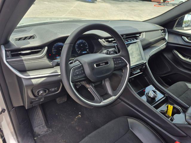 Used 2025 Jeep Grand Cherokee Altitude 4x4 For Sale in Florence, SC