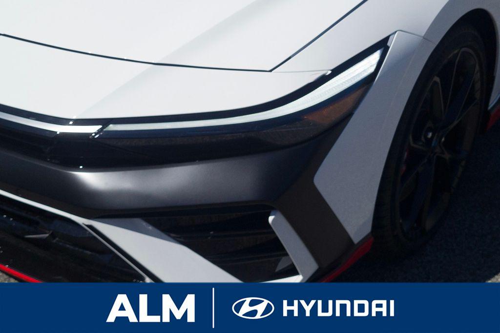 New 2026 White HYUNDAI Sedan image 11