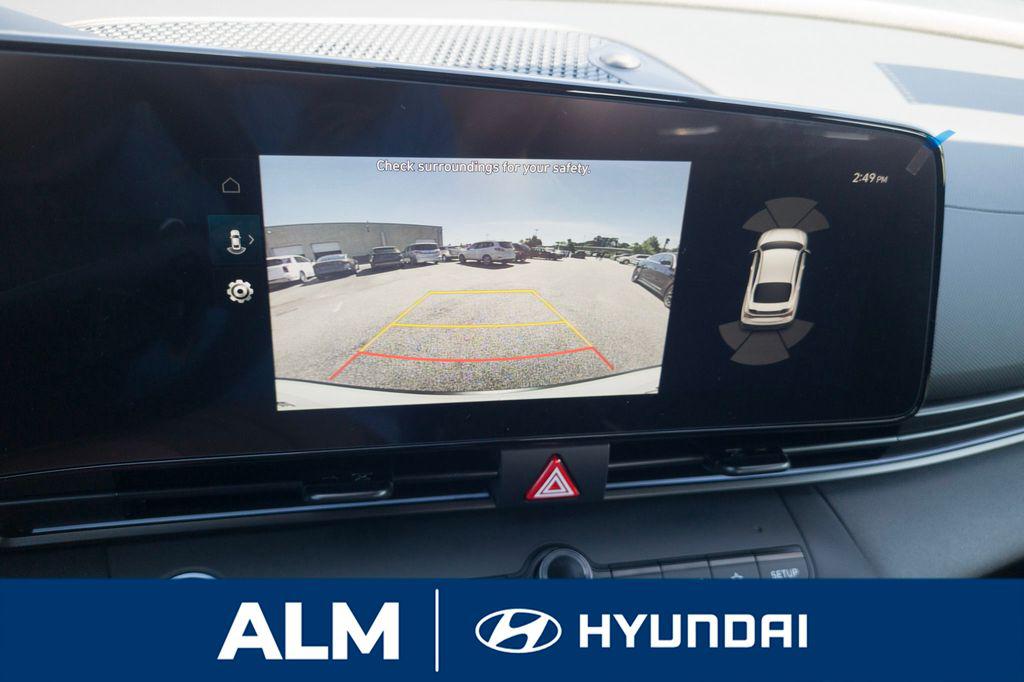 New 2026 White HYUNDAI Sedan image 23