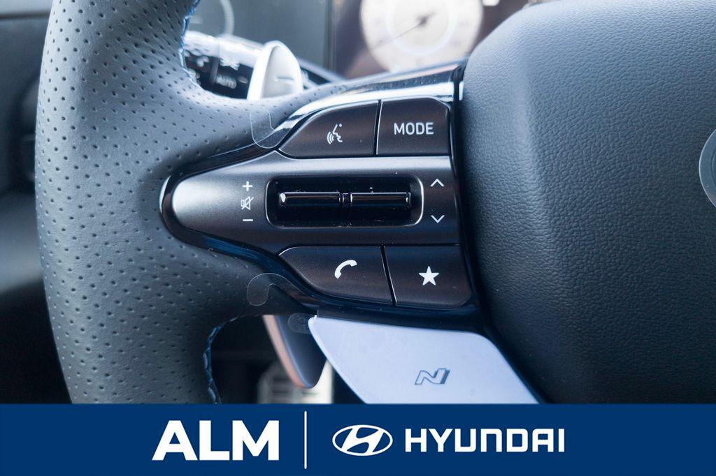 New 2026 White HYUNDAI Sedan image 27