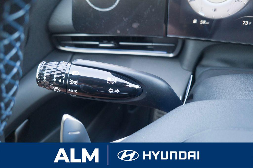 New 2026 White HYUNDAI Sedan image 30