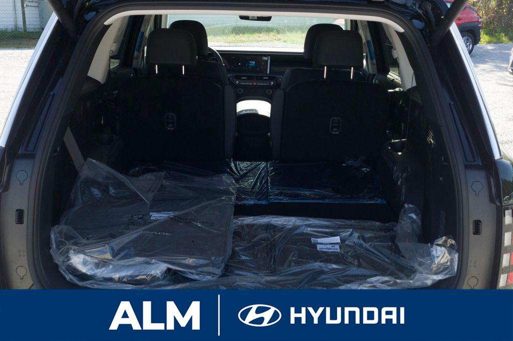 New 2026 Abyss Black HYUNDAI SEL 7P image 8