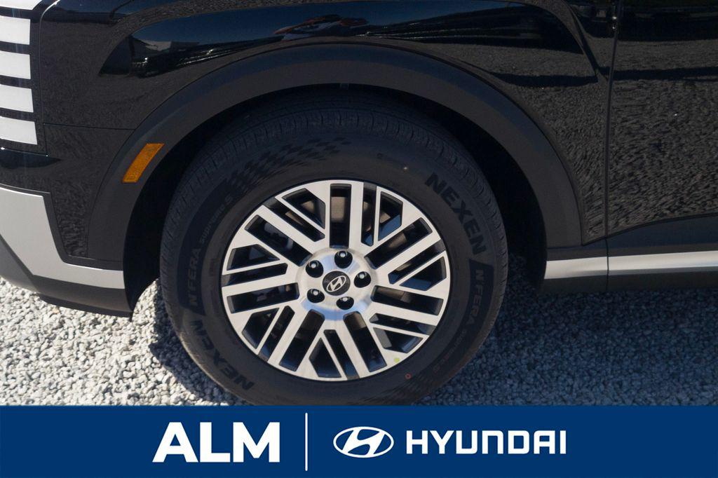New 2026 Abyss Black HYUNDAI SEL 7P image 13