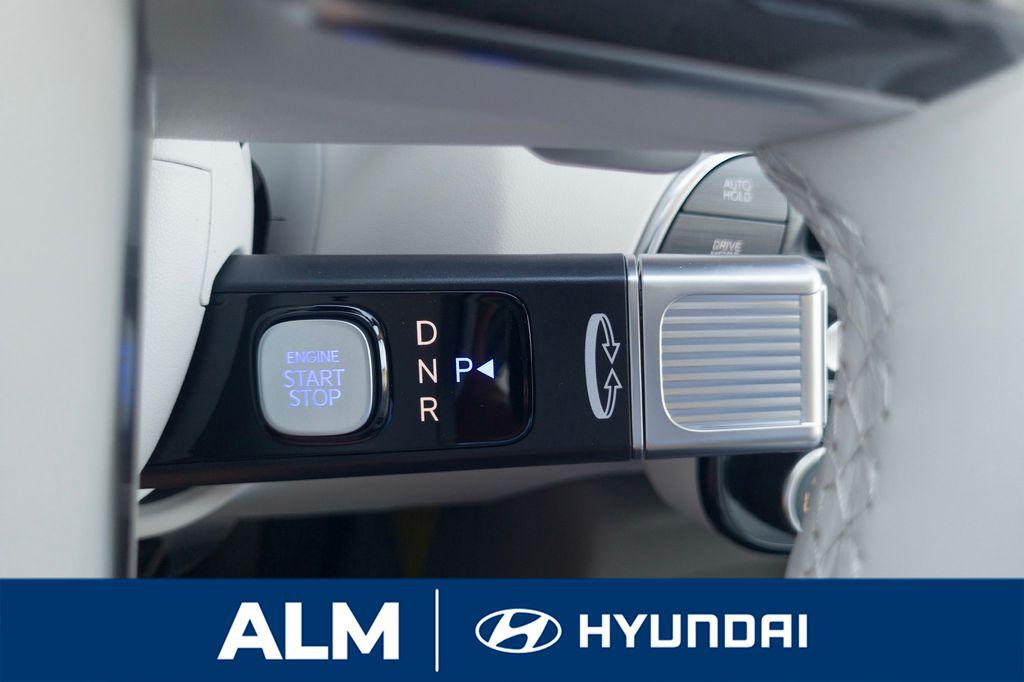 New 2026 Abyss Black HYUNDAI SEL 7P image 26