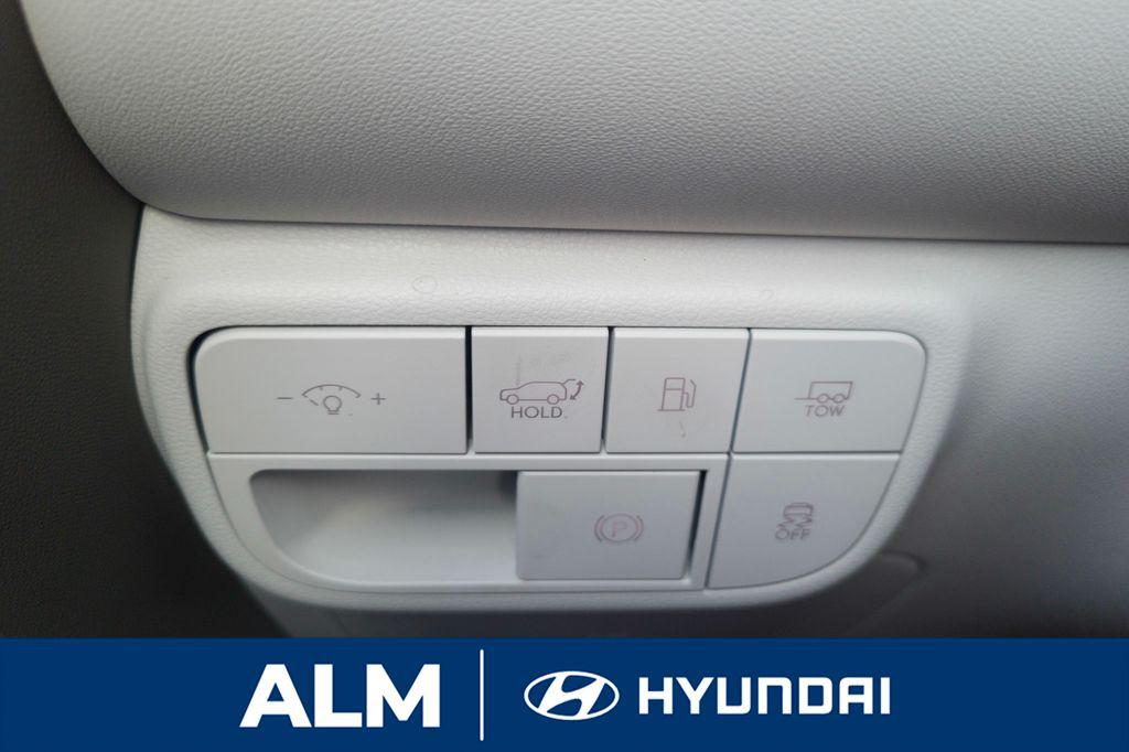 New 2026 Abyss Black HYUNDAI SEL 7P image 32