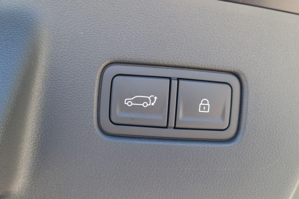 New 2026 Abyss Black HYUNDAI SEL 7P image 8