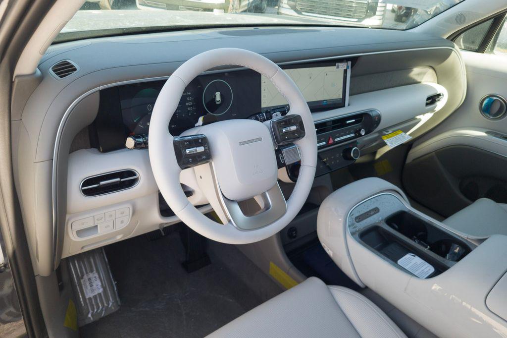 New 2026 Abyss Black HYUNDAI SEL 7P image 13