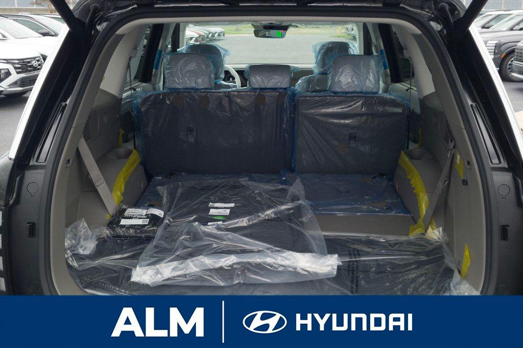 New 2026 Black Hyundai Blue SEL 8P image 9
