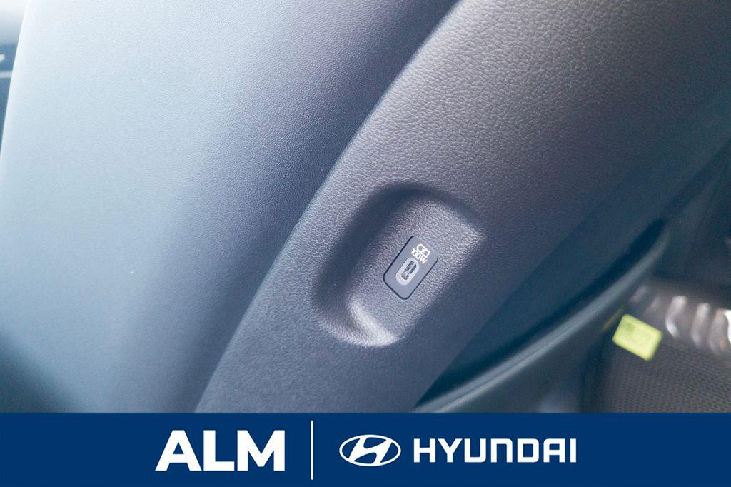 New 2026 Black Hyundai Blue SEL 8P image 20