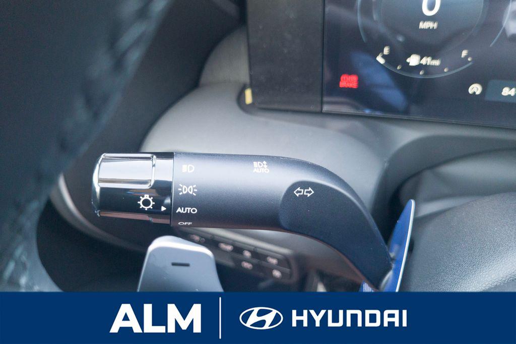 New 2026 Black Hyundai Blue SEL 8P image 31