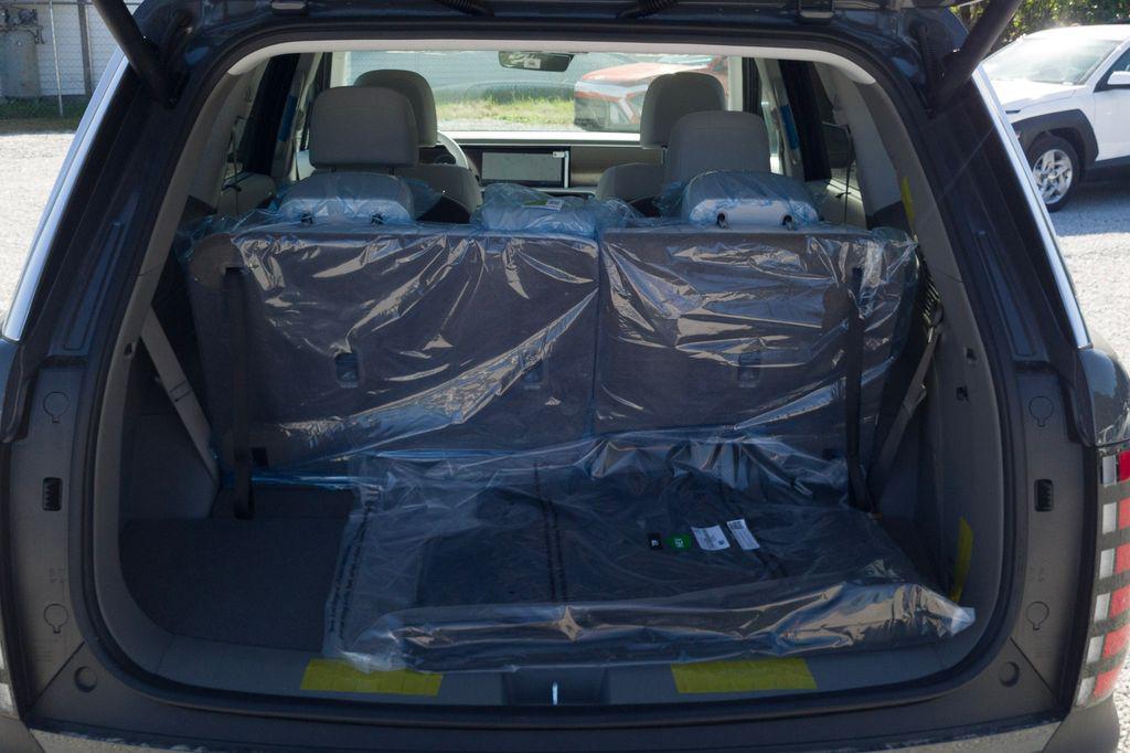 New 2026 Gray Pearl HYUNDAI SEL 7P image 7