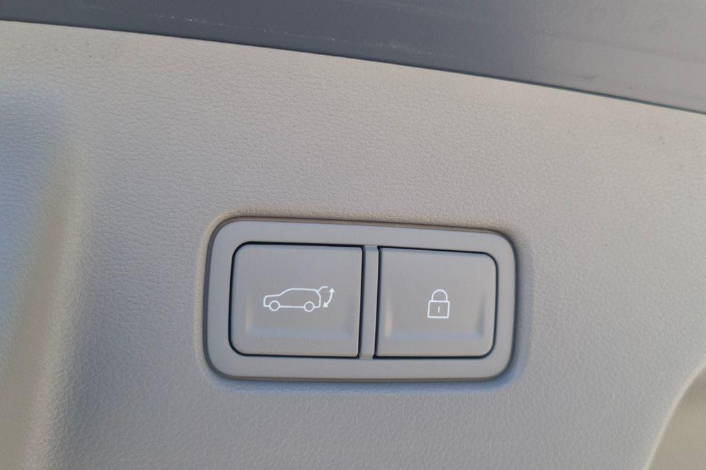 New 2026 Gray Pearl HYUNDAI SEL 7P image 8