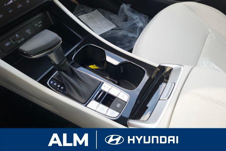 New 2026 White Pearl HYUNDAI SEL FWD image 26