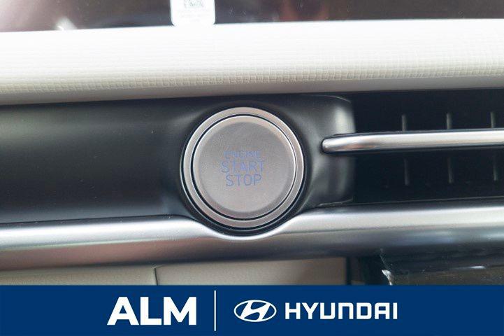 New 2026 Red HYUNDAI SEL FWD image 23