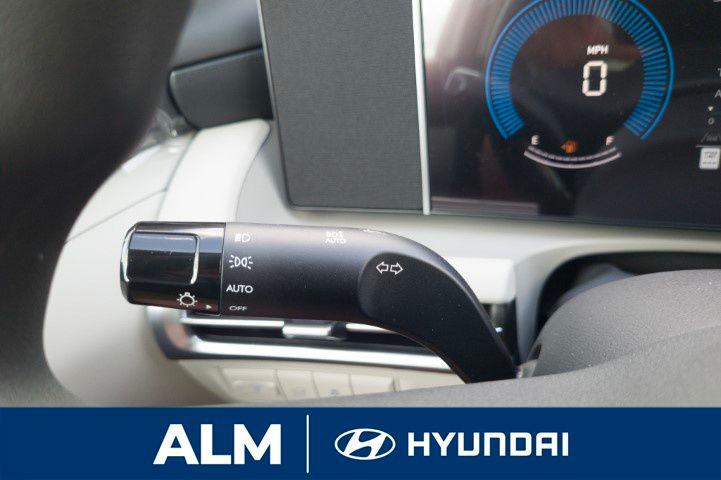 New 2026 Red HYUNDAI SEL FWD image 29