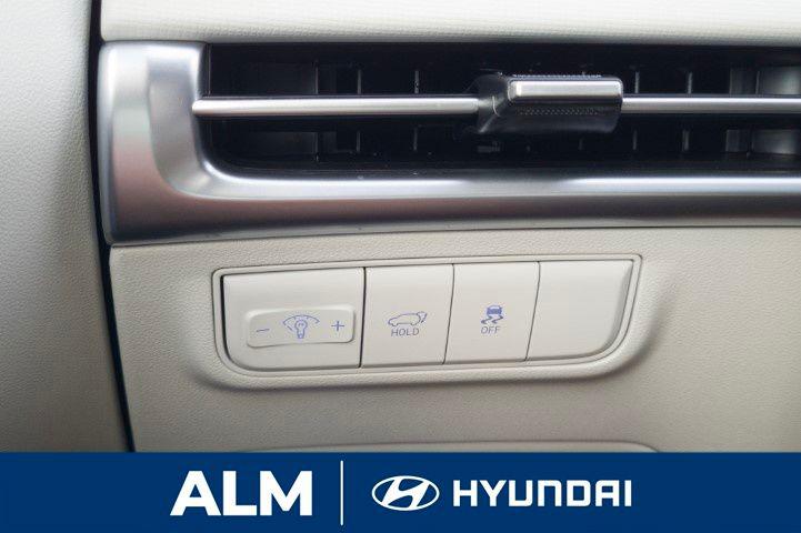 New 2026 Red HYUNDAI SEL FWD image 31