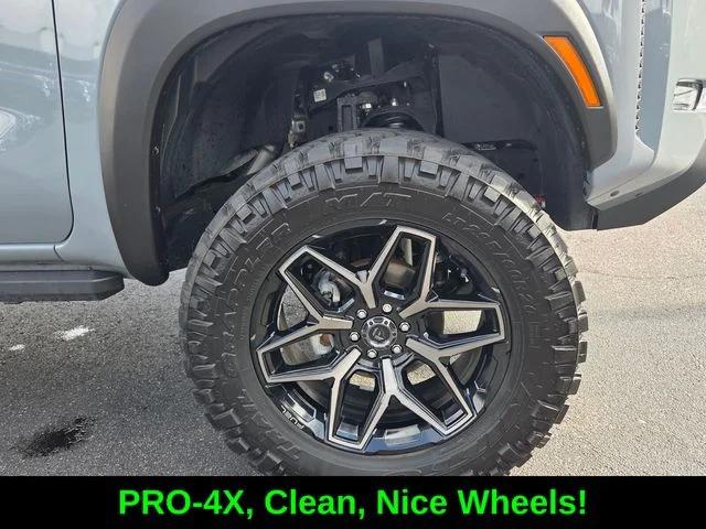 2024 Nissan Frontier Crew Cab PRO-4X 4x4