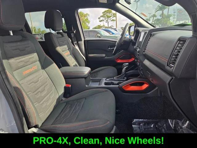 2024 Nissan Frontier Crew Cab PRO-4X 4x4