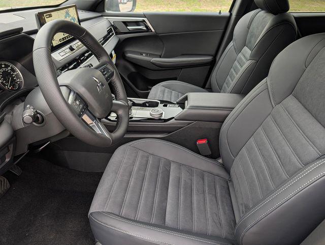 2026 Mitsubishi Outlander LE 1.5T S-AWC