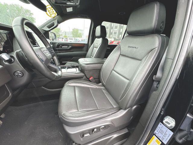 2025 GMC Yukon XL 4WD Denali
