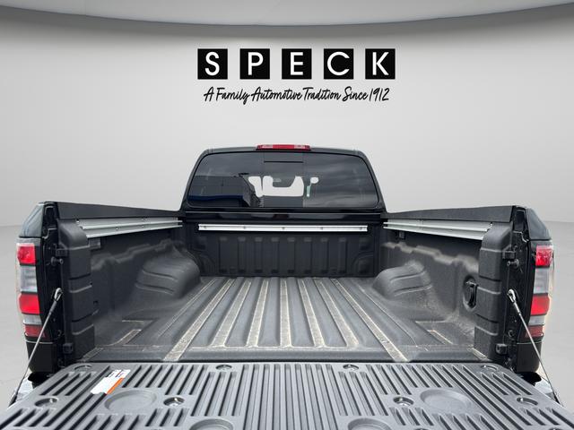 2026 Nissan Frontier Crew Cab Long Bed PRO-4X 4x4