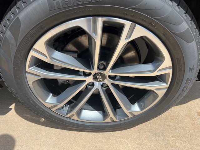 2026 Audi Q7 Premium Plus 45 TFSI quattro tiptronic