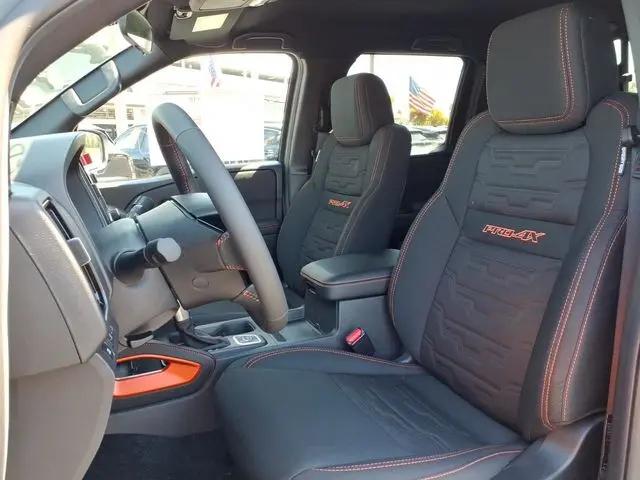 2026 Nissan Frontier Crew Cab PRO-4X 4x4