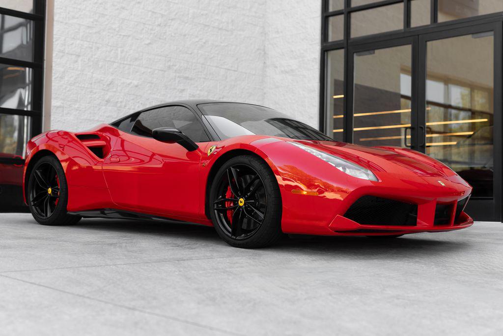 /2017 Ferrari 488-GTB