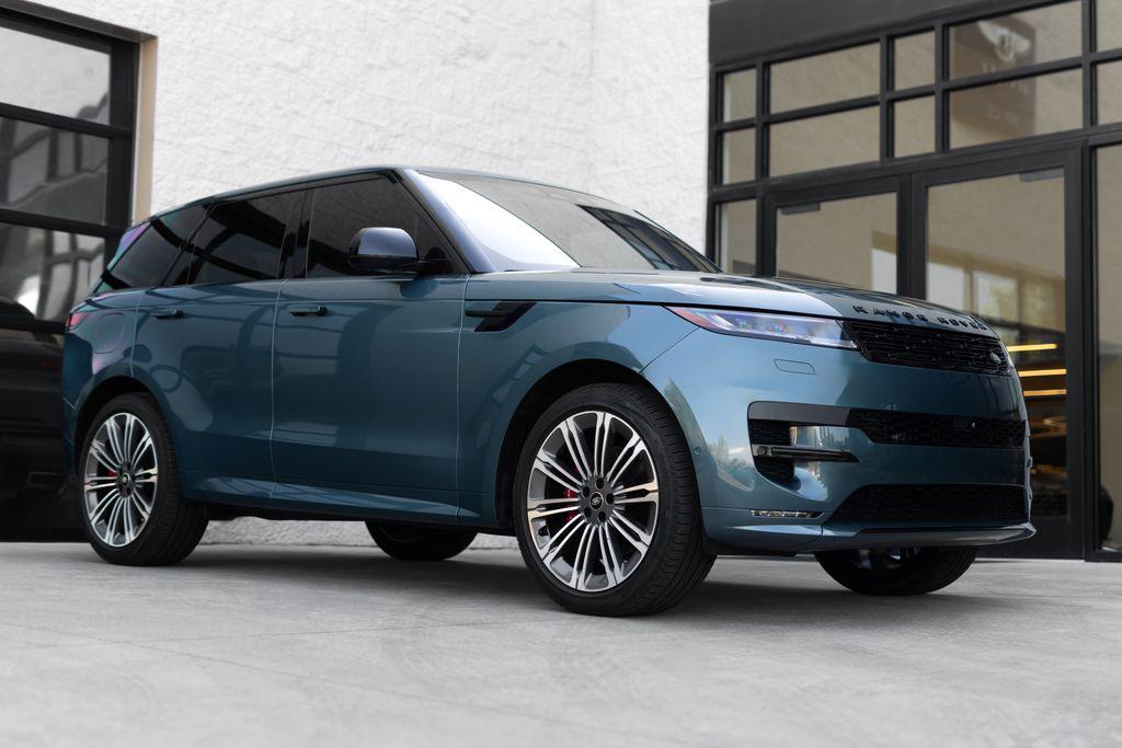 /2023 Land-Rover Range-Rover Sport