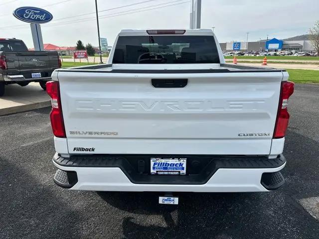 2022 Chevrolet Silverado 1500 4WD Crew Cab Short Bed Custom