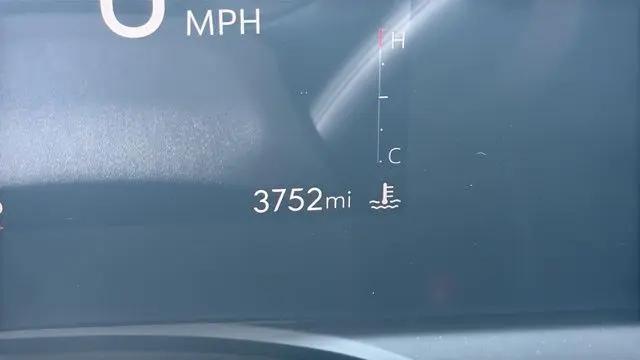 2025 Buick NV Preferred FWD