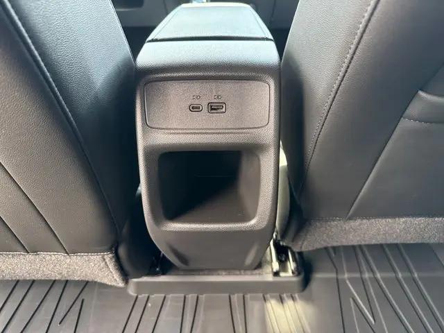 2025 Buick NV Preferred FWD