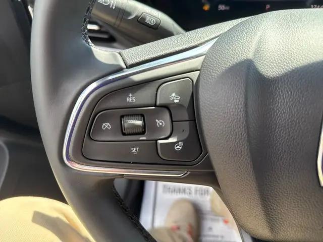 2025 Buick NV Preferred FWD