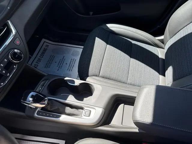 2025 Buick NV Preferred FWD