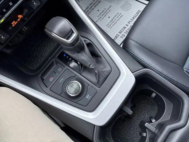 2024 Toyota RAV4 Hybrid XSE