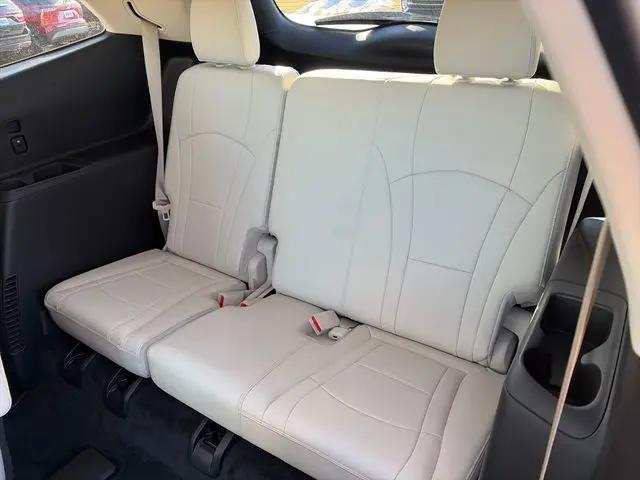 2022 Buick Enclave AWD Essence