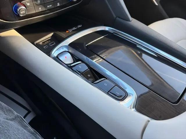 2022 Buick Enclave AWD Essence