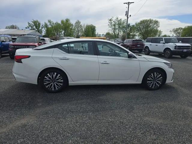 2025 Nissan Altima SV FWD